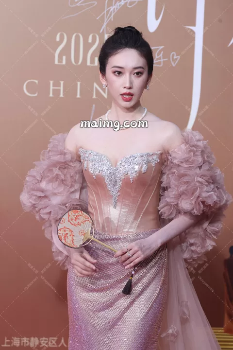 【已出】刘令姿cosmo时尚红毯