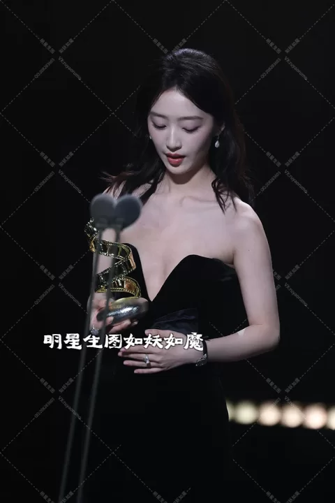 【已出】邓恩熙 微博电影之夜内场