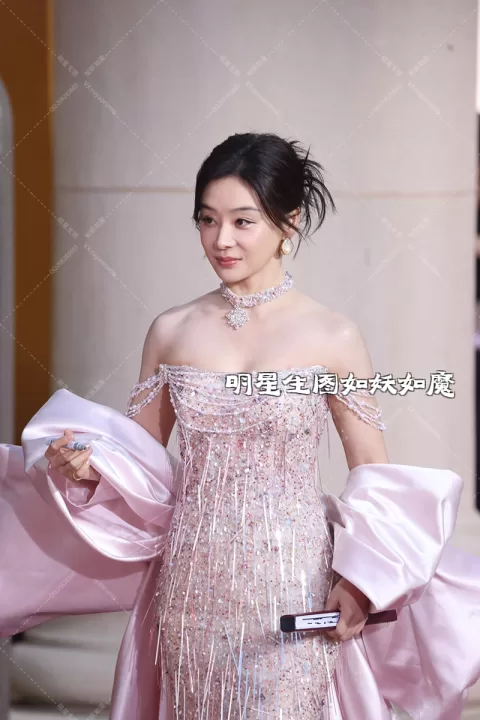 袁姗姗cosmo时尚红毯