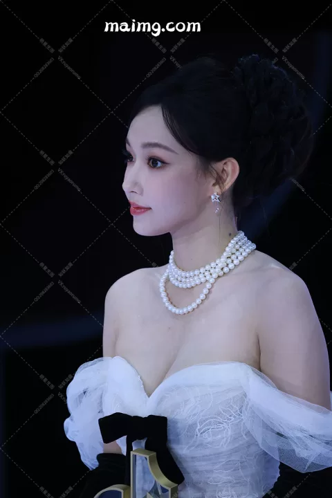 【已出】程潇 抖音电影奇遇夜红毯五