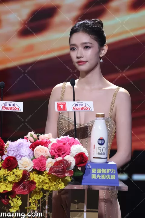 林允上海闭幕式红内场
