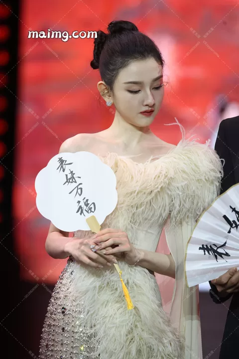 【已出】宋祖儿 腾讯招商大会造型二（L）