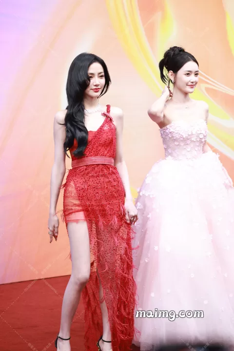 谢可寅 上合电影节闭幕红毯