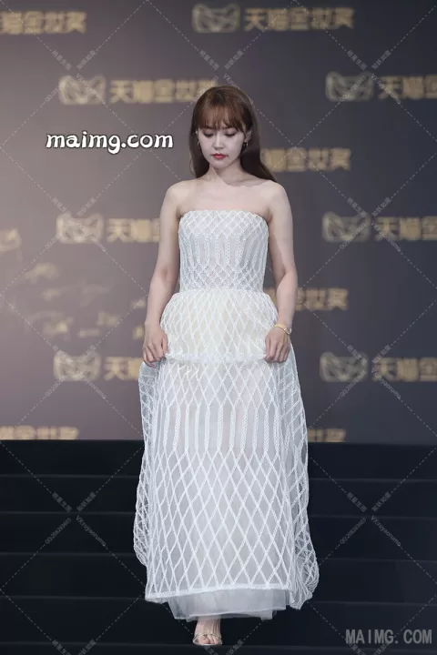 【已出】张佳宁 天猫金妆奖红毯