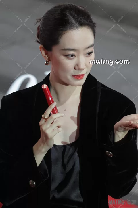 【已出】张小斐 阿玛尼红毯