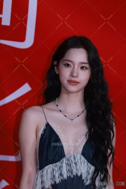 【已出】欧阳娜娜 栩栩华生红毯