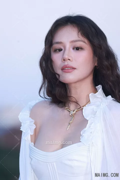 马思纯 栩栩华生红毯