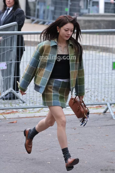【已出】赵今麦MiuMiu下班