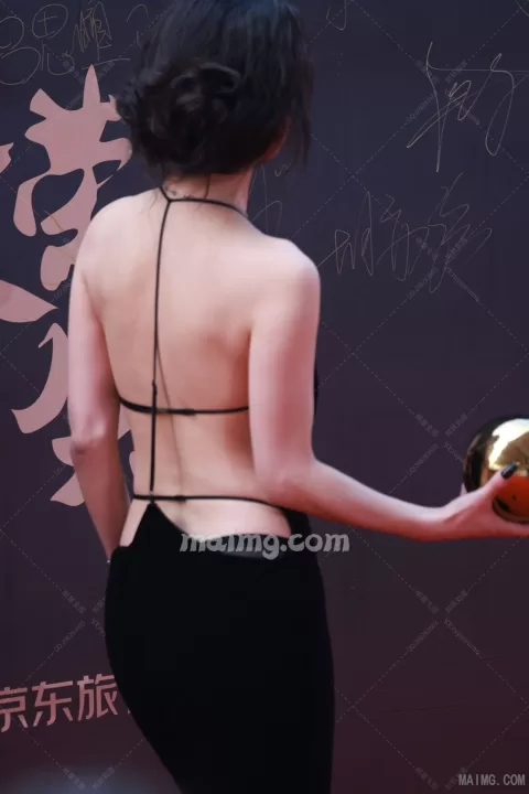 李梦 文荣红毯