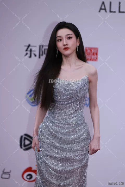 宋祖儿 腾讯视频星光大赏 红毯