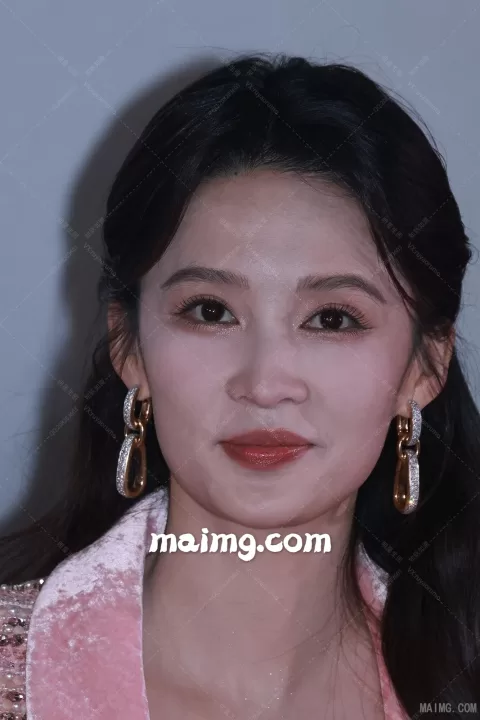 李沁 追剧团