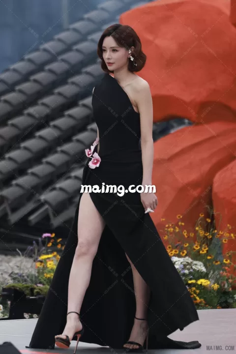 沈梦辰REDGALA春日盛典机一