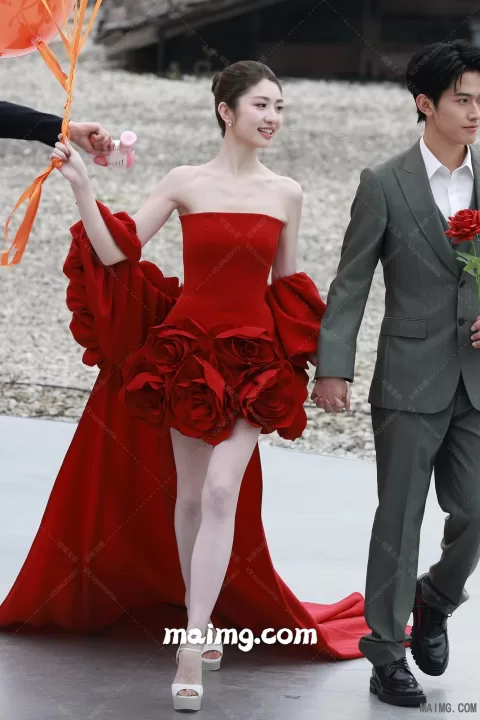 【已出】许如蓝 REDGALA春日盛典红毯