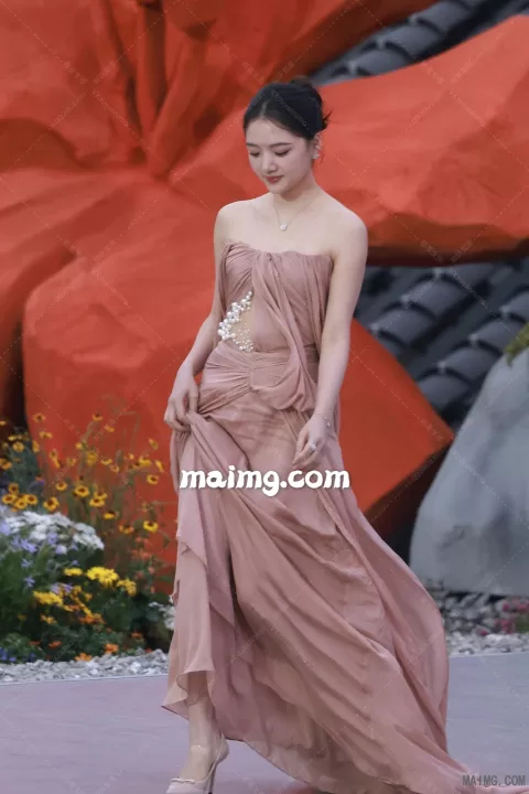 任敏 陈妍希 邓恩熙 赵晴  REDGALA春日盛典