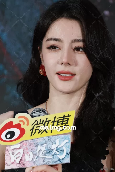【已出】迪丽热巴 白日提灯微博追剧团 二