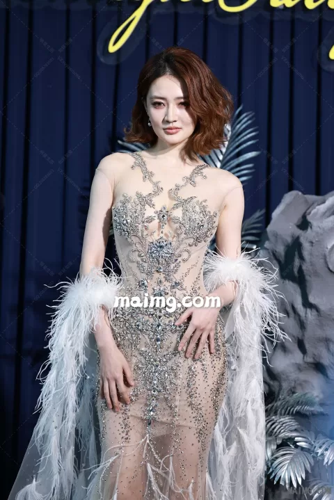 【已出】徐璐OK精彩!挚爱派对 红毯