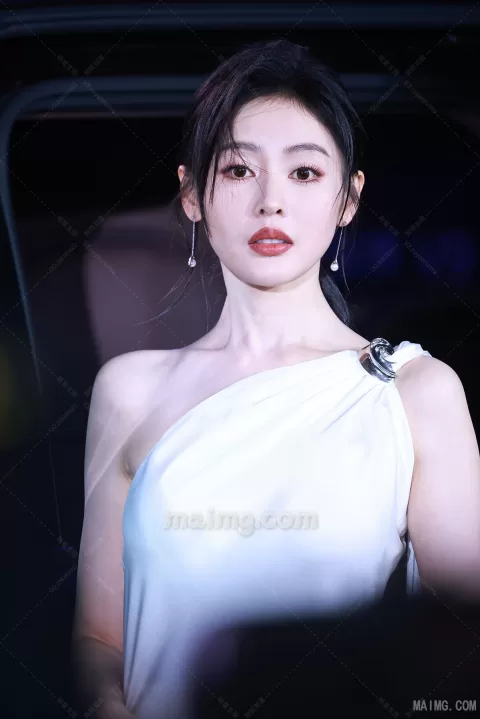 【已出】张天爱微博影视之夜红毯