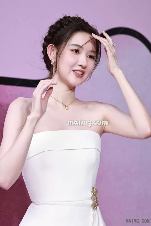 王玉雯 站台