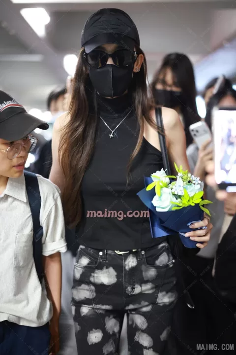 娜扎 sha到达