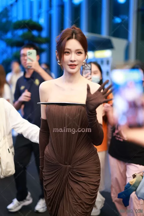 沈梦辰｜天猫金妆奖上班