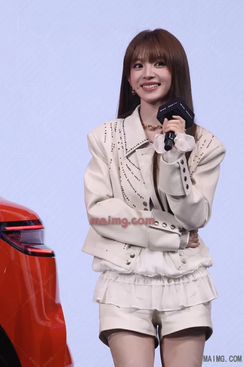 田曦薇 极狐发布会