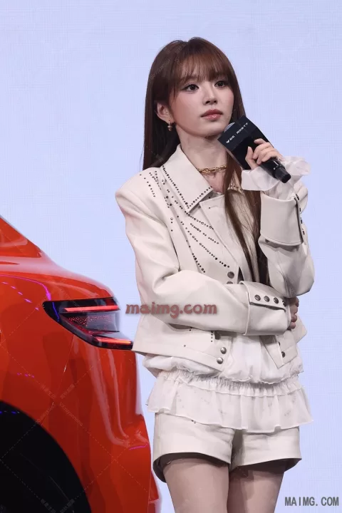 田曦薇 极狐发布会