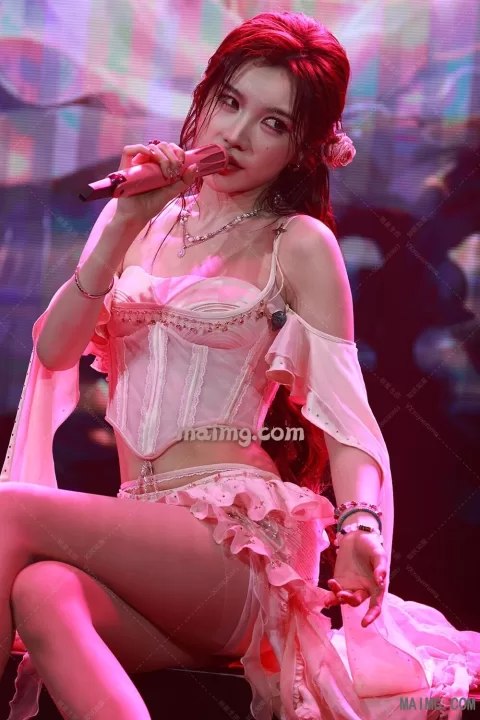戴燕妮 一万元打歌舞台 角度一 2