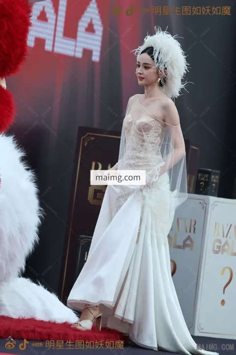 【已出】娜扎｜BAZAAR GALA 红毯