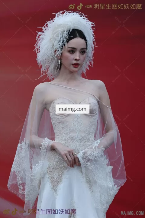 【已出】娜扎｜BAZAAR GALA 红毯