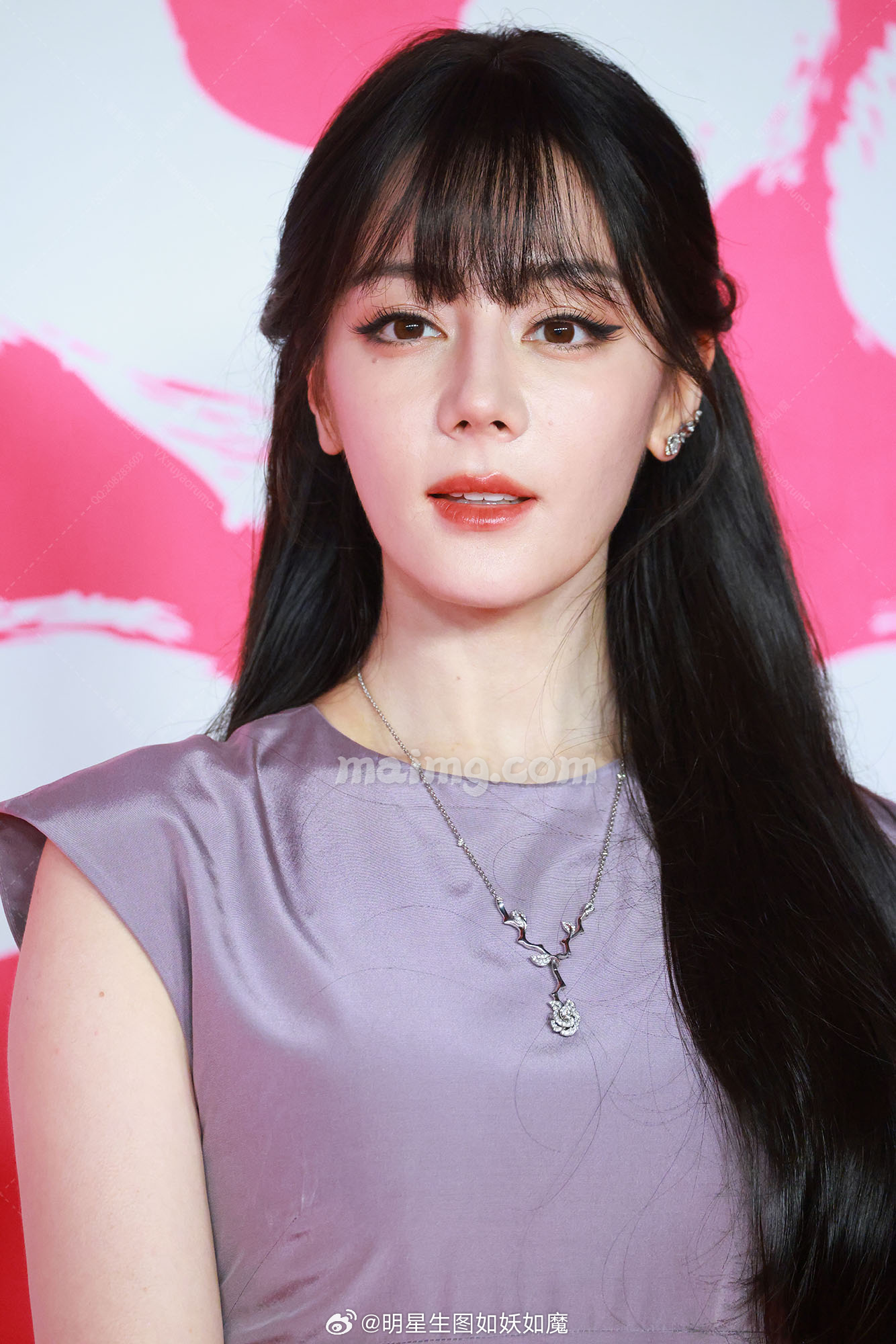 微博:明星生图如妖如魔