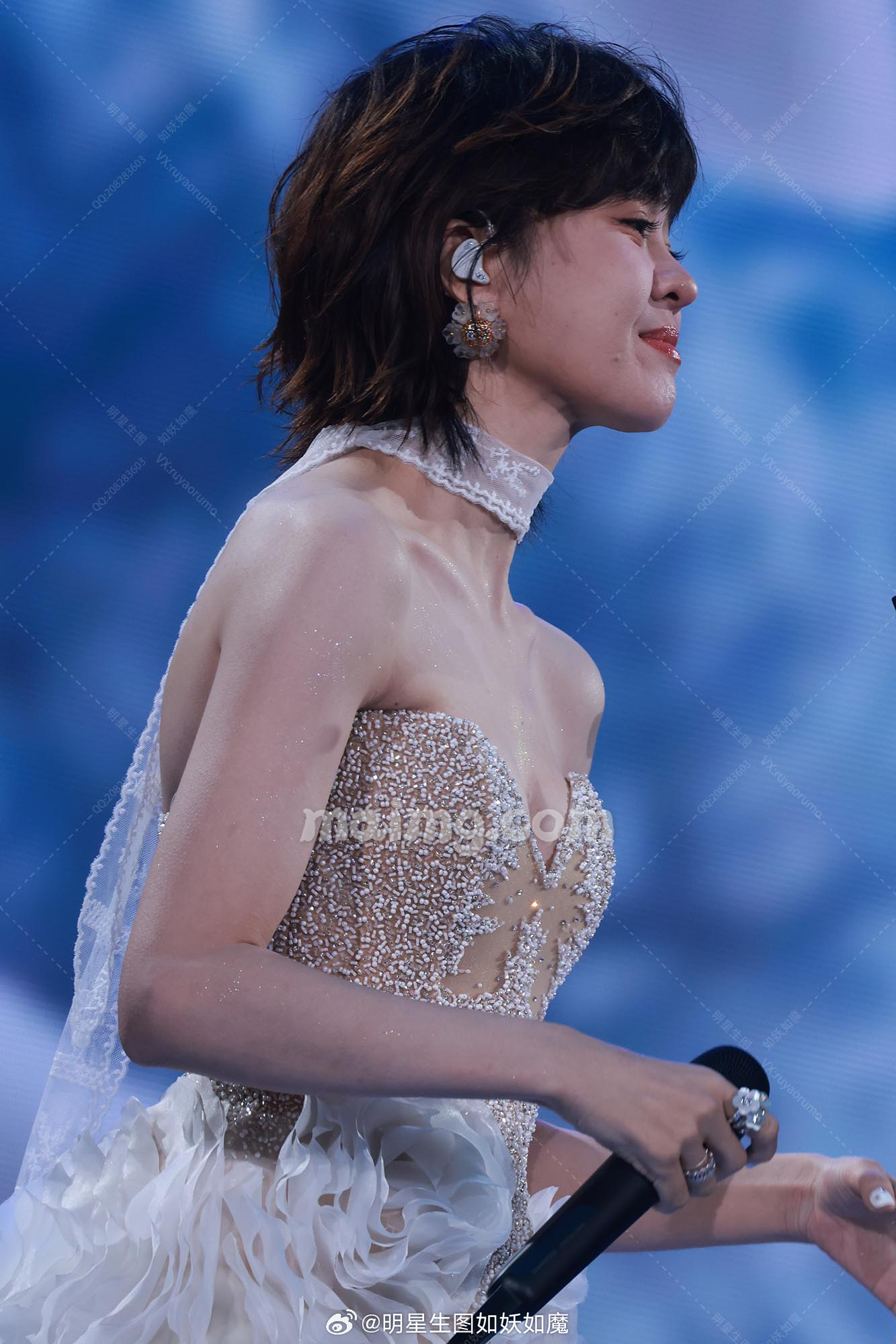 微博:明星生图如妖如魔
