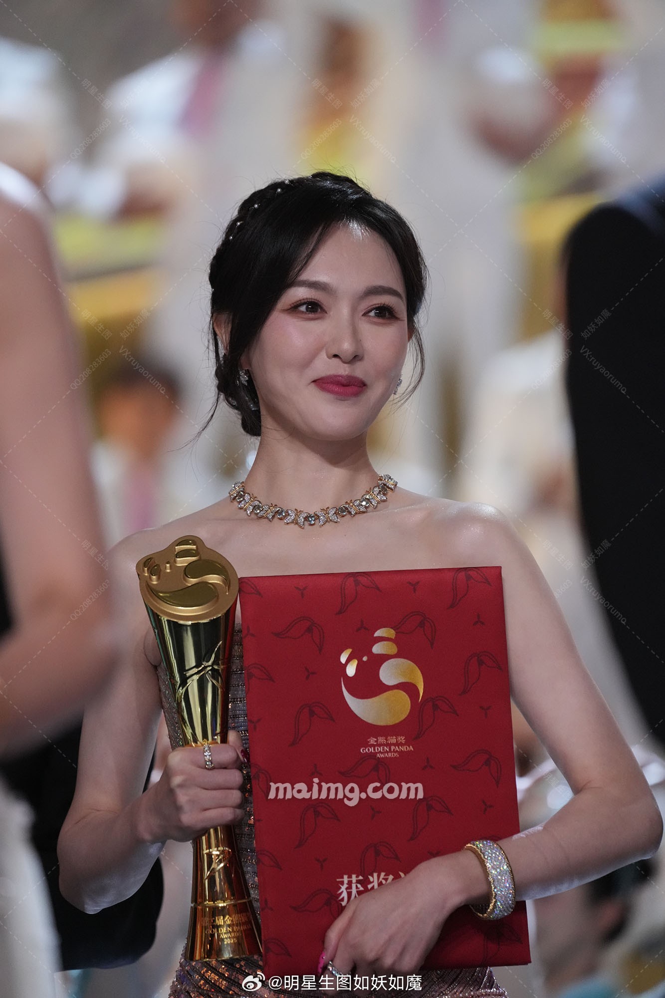 微博:明星生图如妖如魔