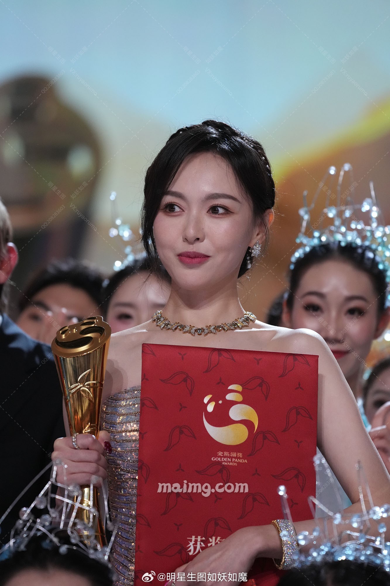 微博:明星生图如妖如魔