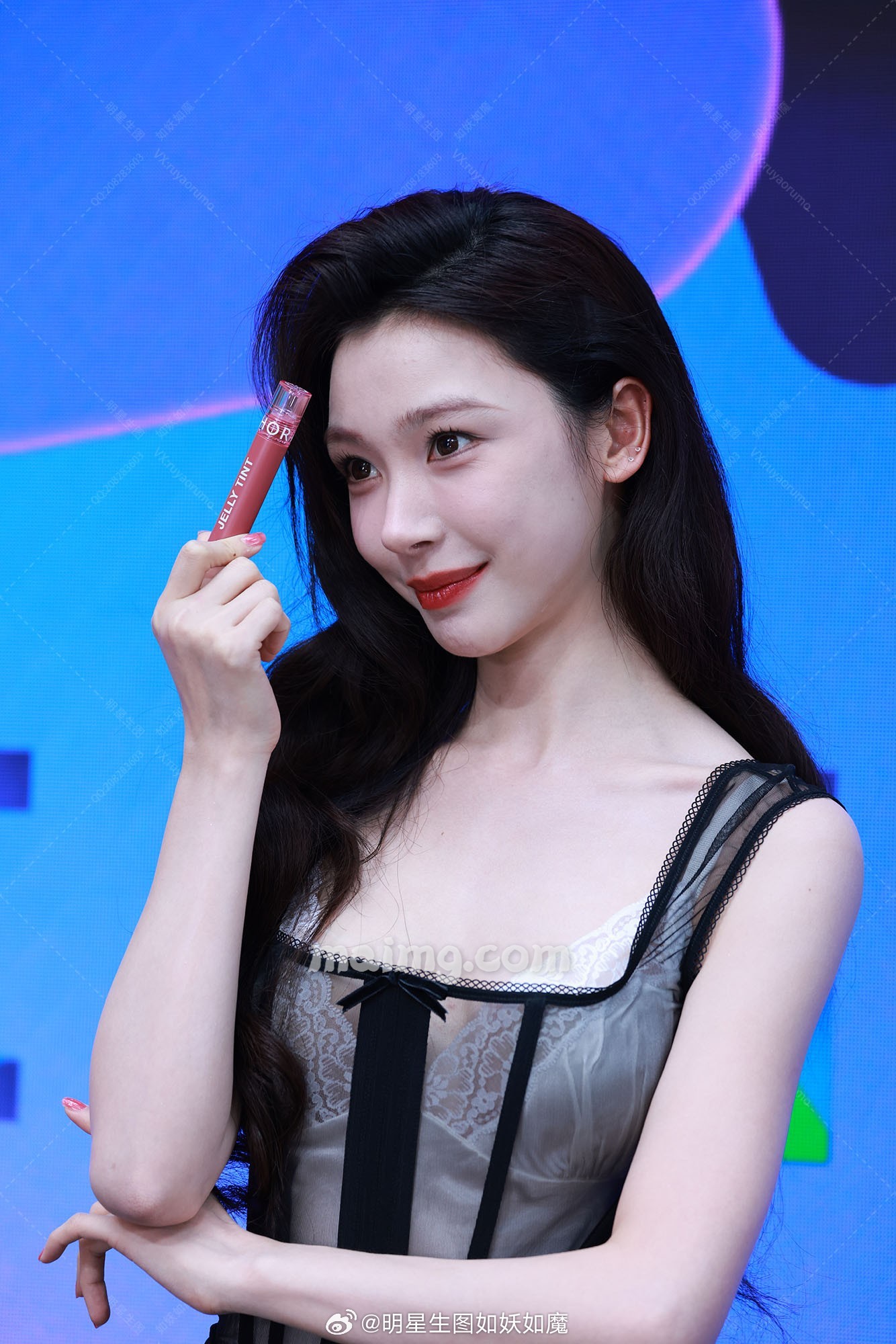 微博:明星生图如妖如魔