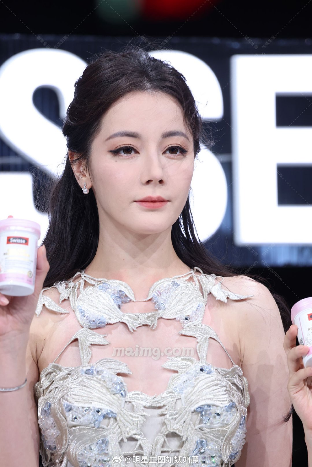 微博:明星生图如妖如魔