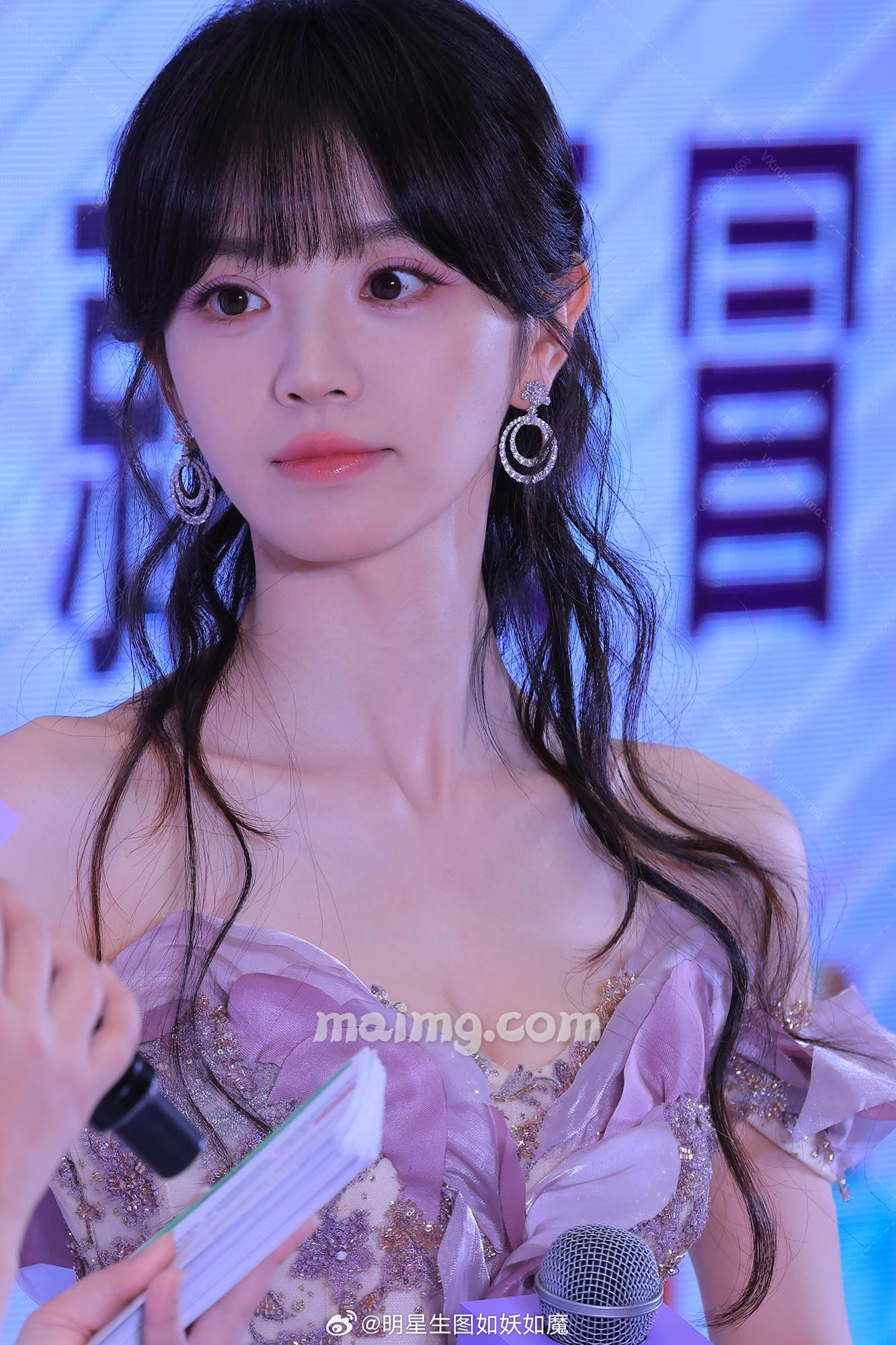 微博:明星生图如妖如魔