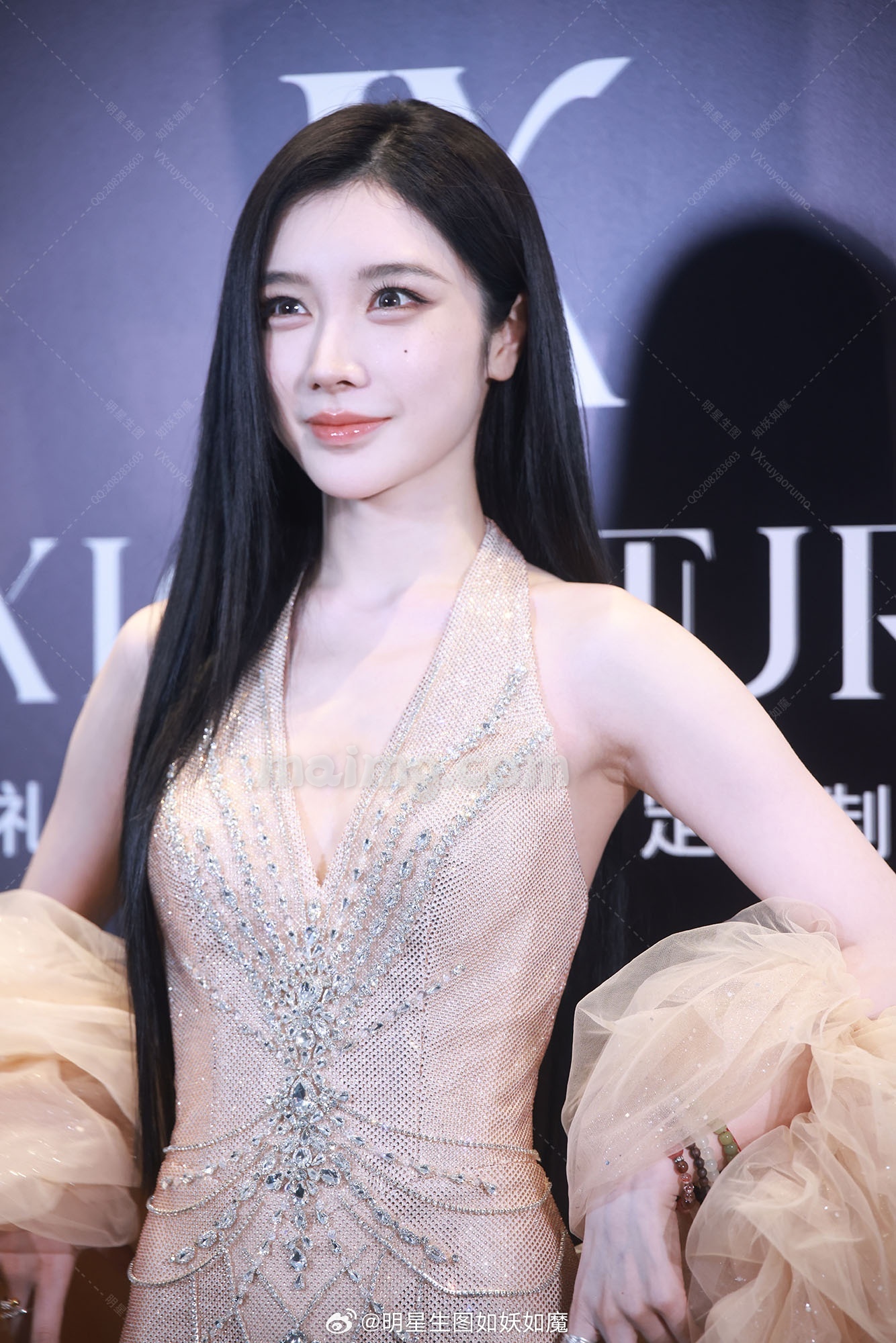 微博:明星生图如妖如魔