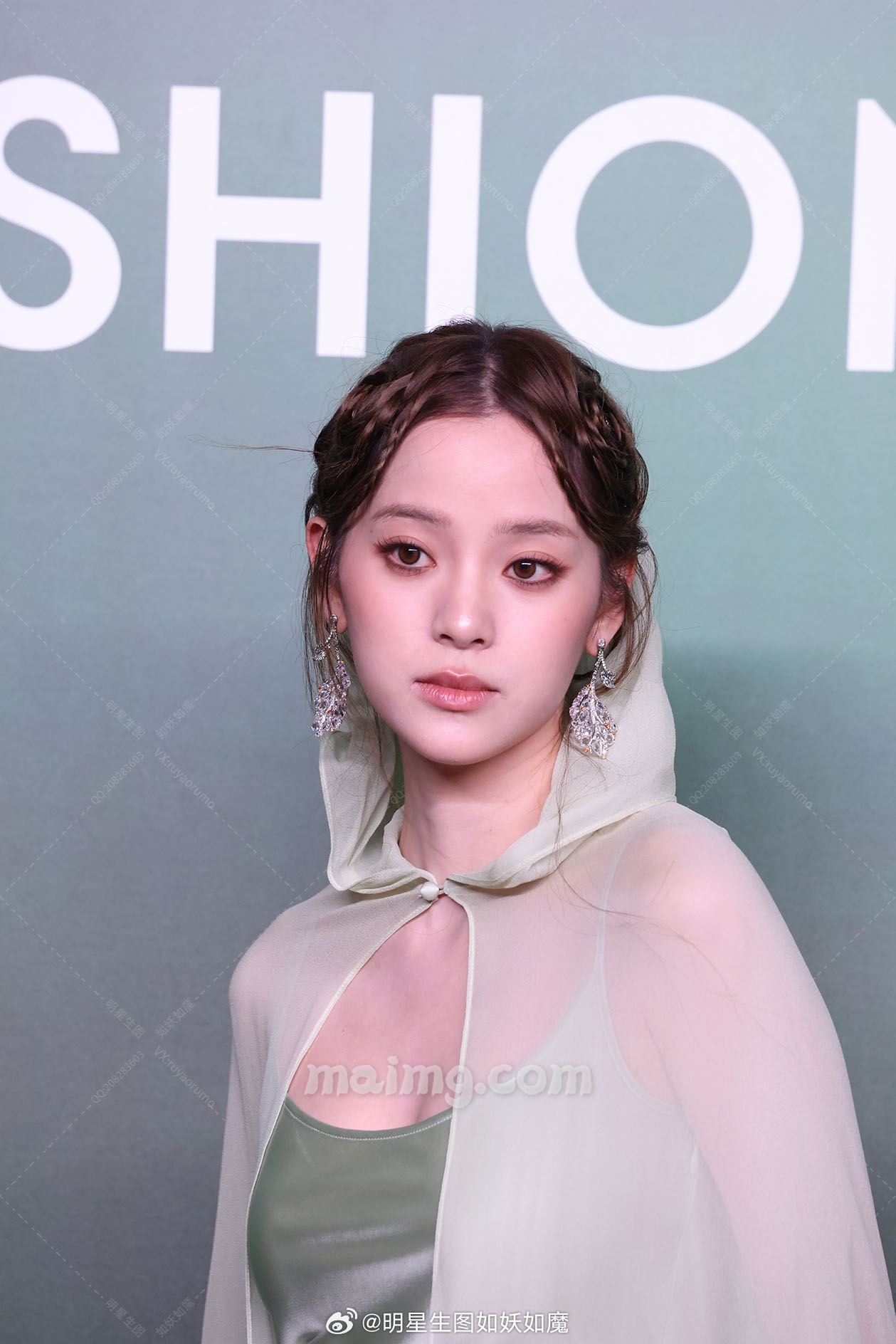 微博:明星生图如妖如魔