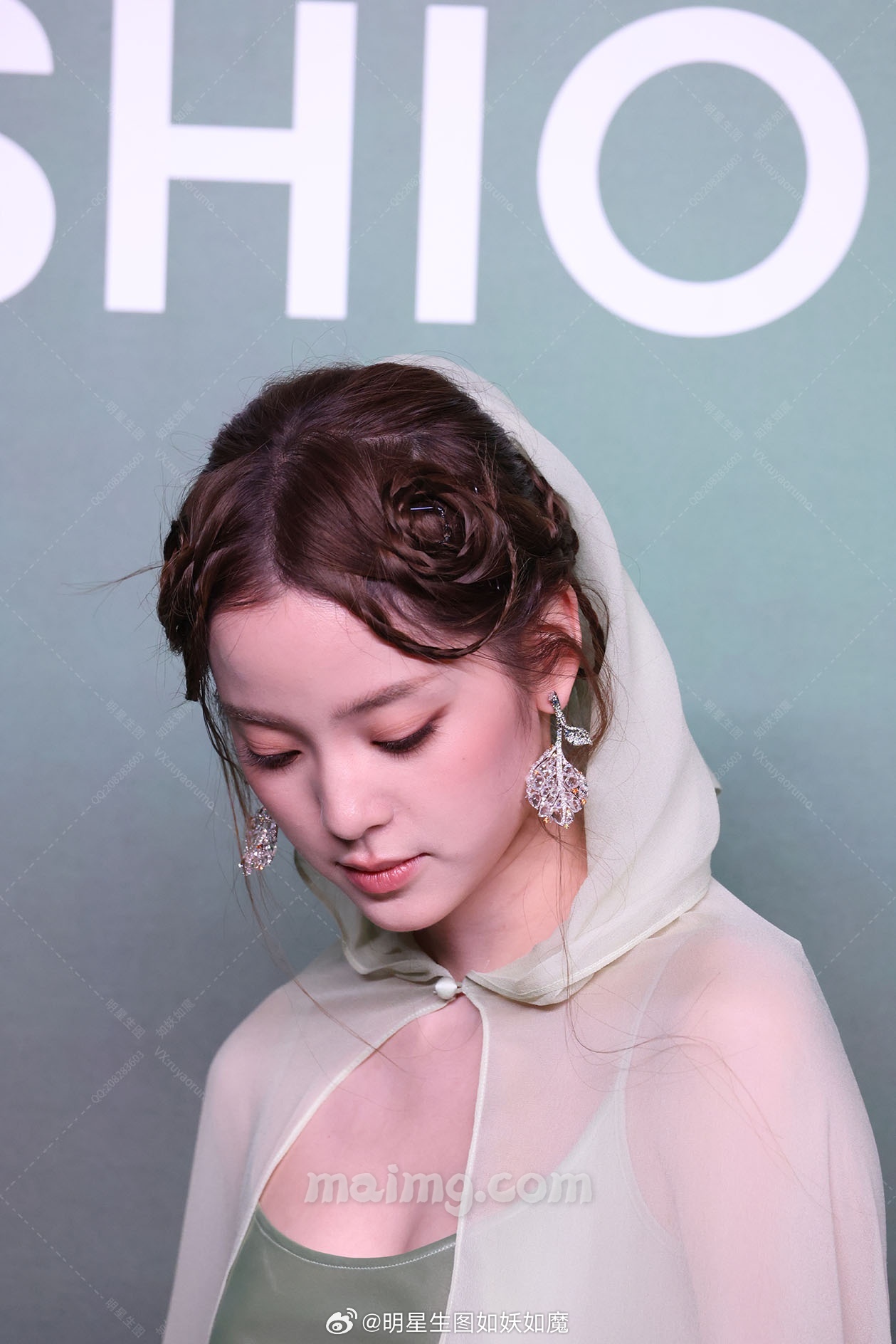 微博:明星生图如妖如魔