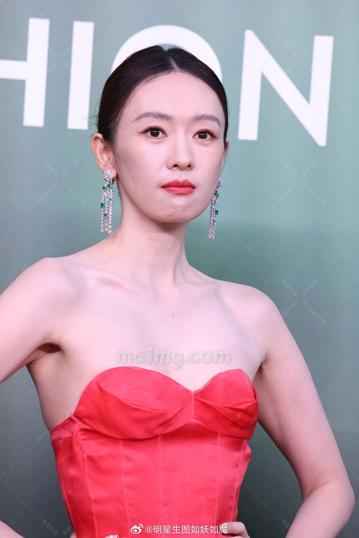 微博:明星生图如妖如魔