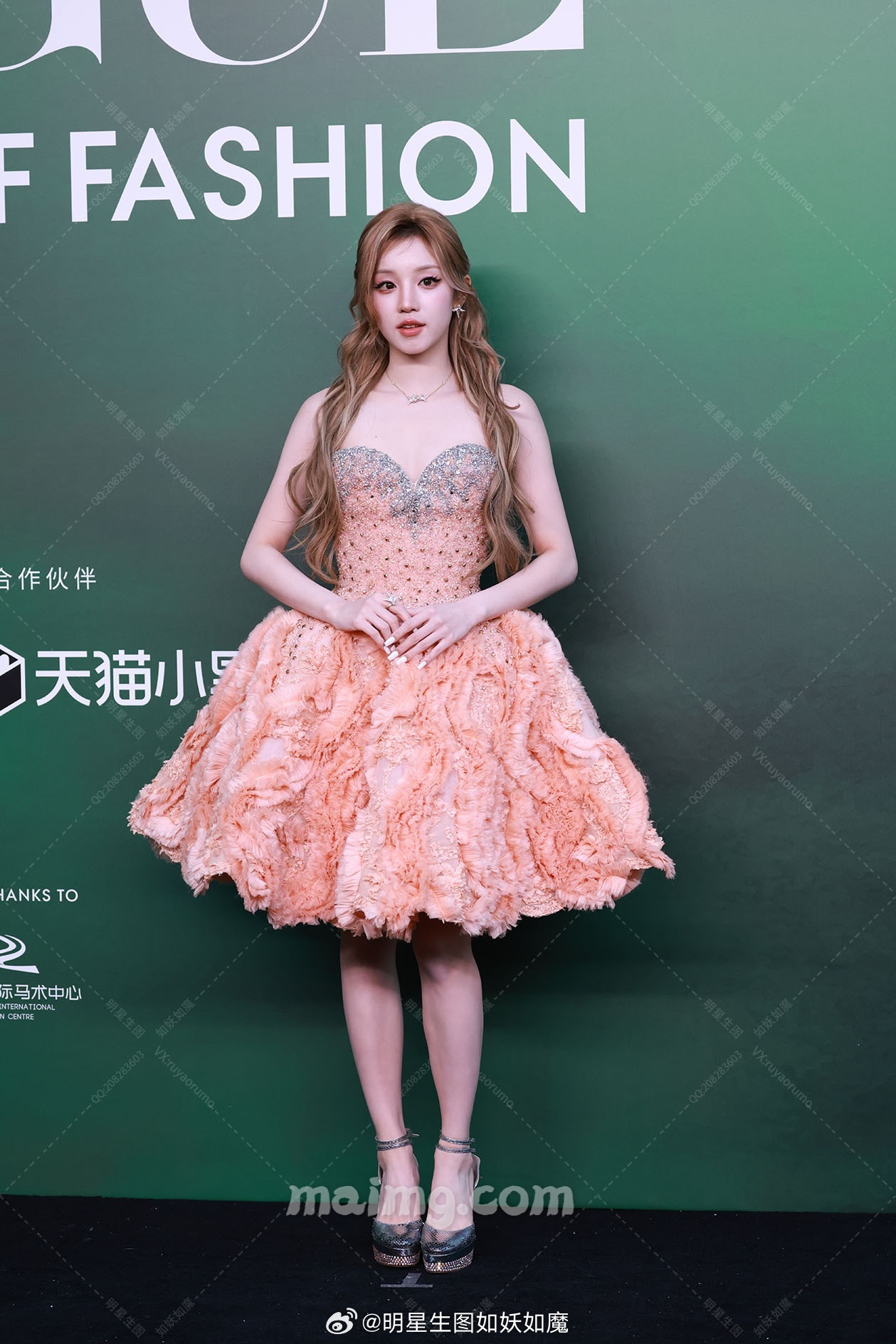微博:明星生图如妖如魔