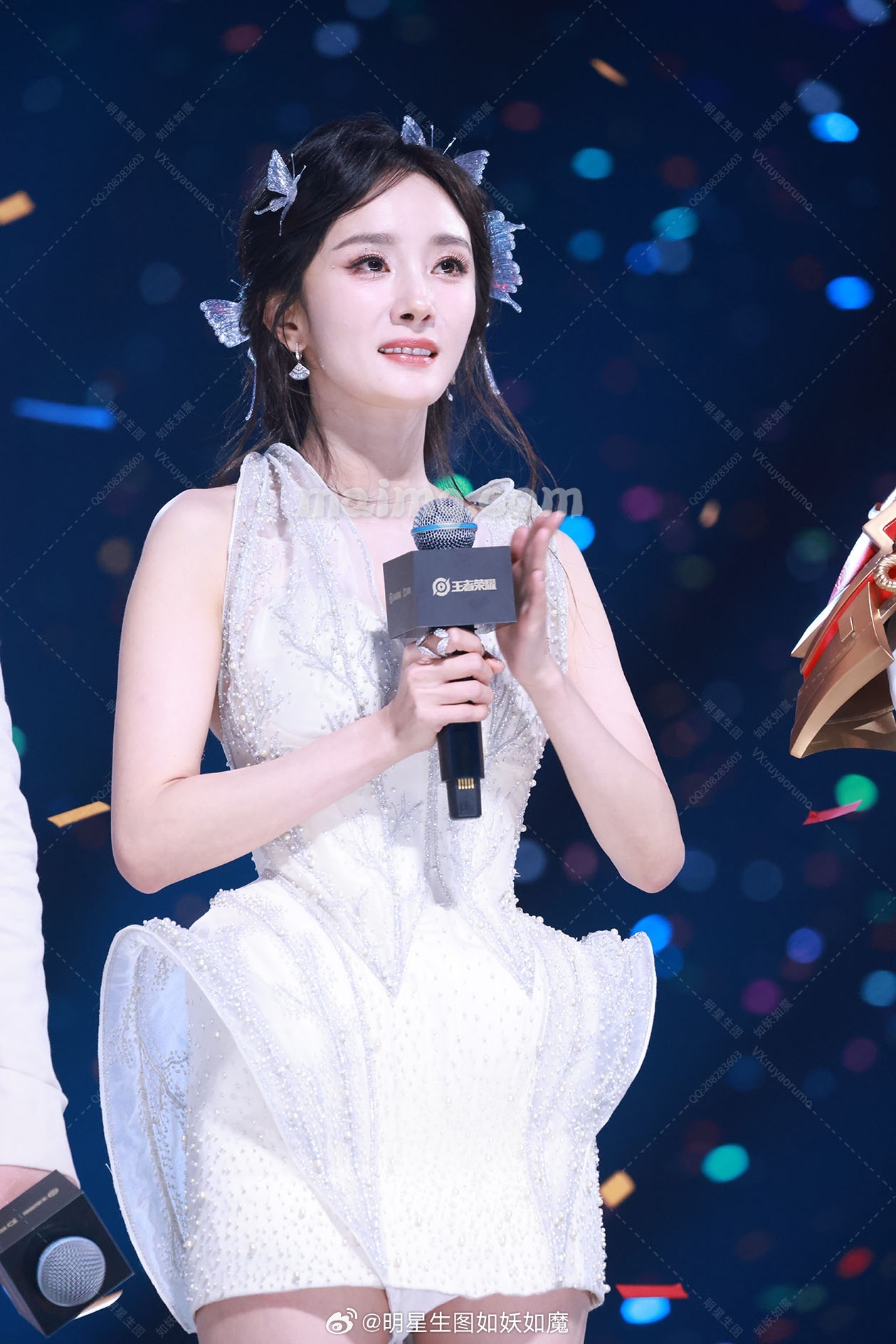 微博:明星生图如妖如魔