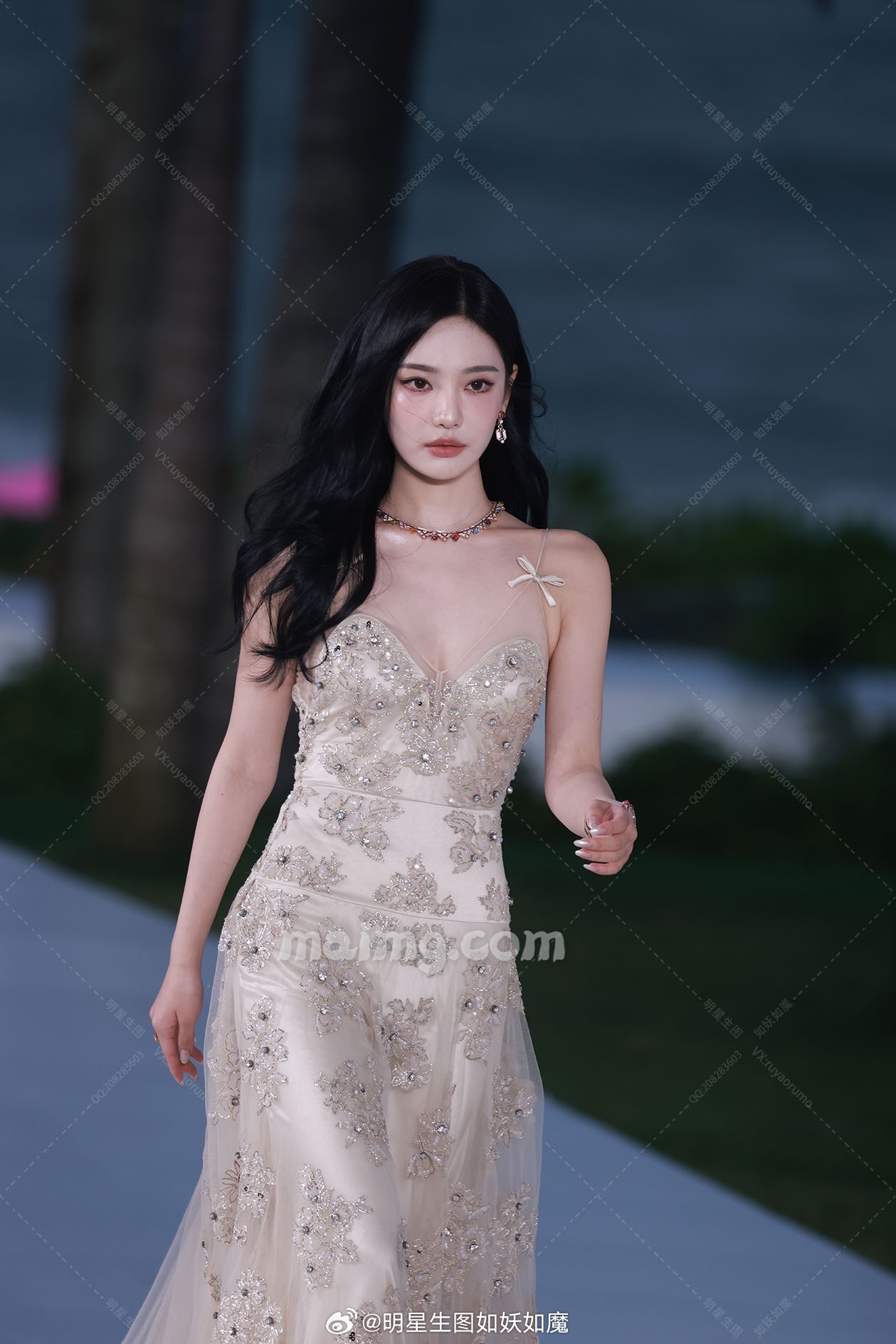 微博:明星生图如妖如魔