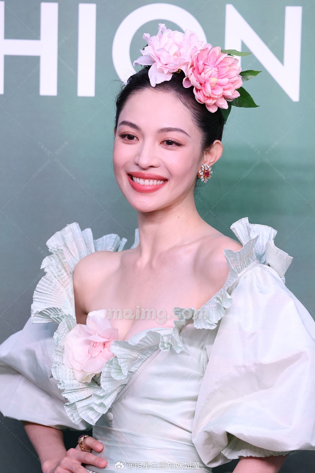 【已出】钟楚曦 vogue红毯