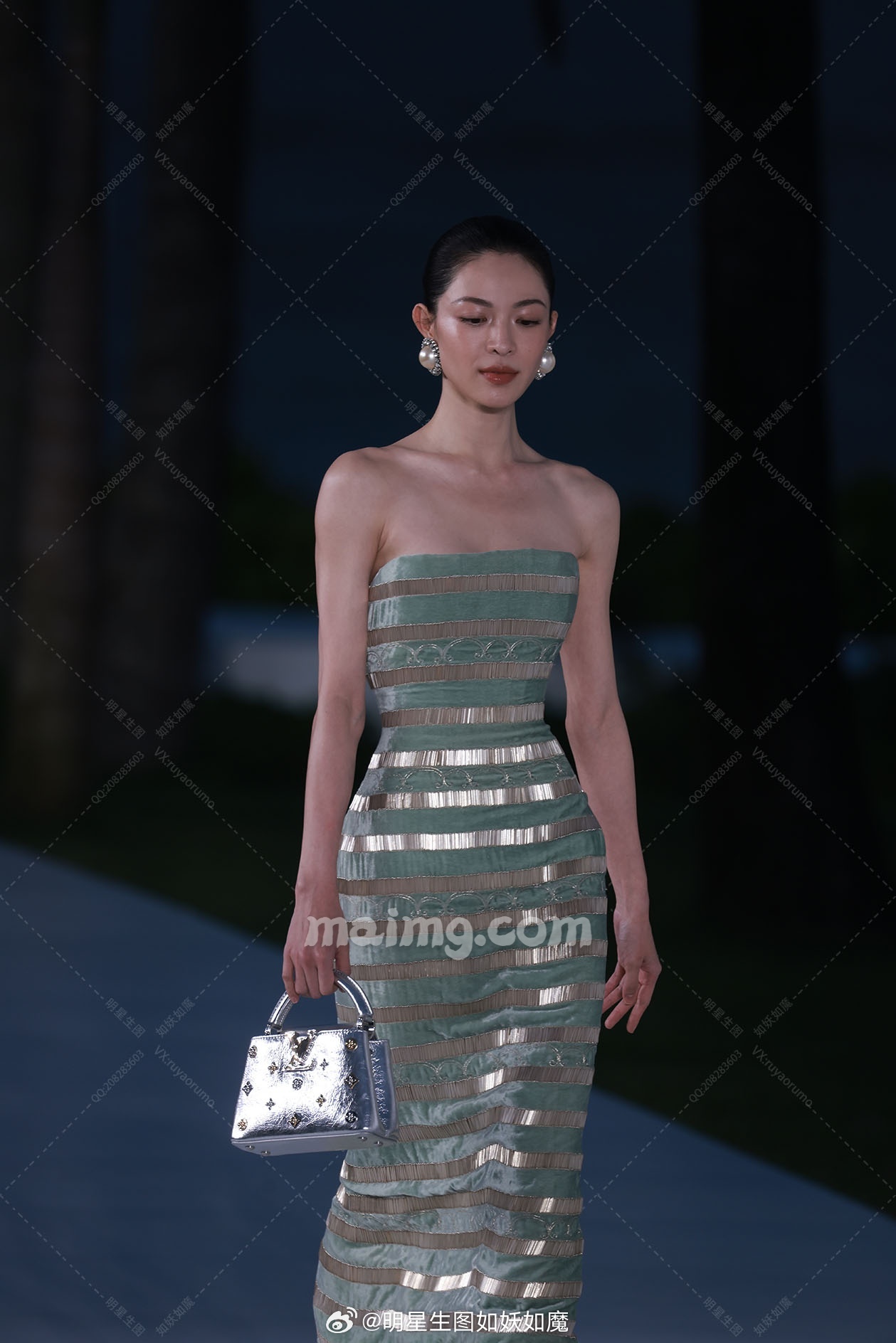 微博:明星生图如妖如魔